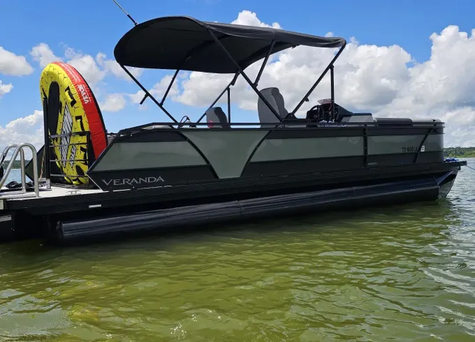 Fifteen (15) Passenger Boat /Lake Day Fun All Inclusive (Fuel, Tube, Captain)