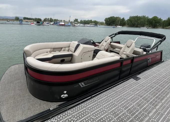 Tritoon Viaggio Diamante 23S red