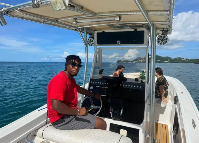 Private Speedboat Charter in St. Lucia on 28.2ft Mako Center Console