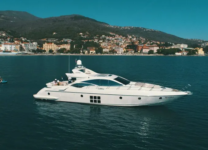 M/Y Maoro Azimut 68S Power Mega Yacht Rental in Split, Croatia