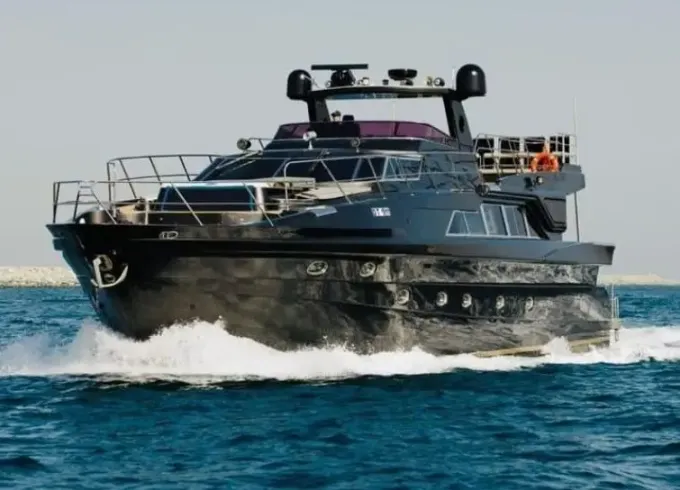 Majesty Yacht with Jacuzzi - 60 Person Party and Business Trip in Dubai