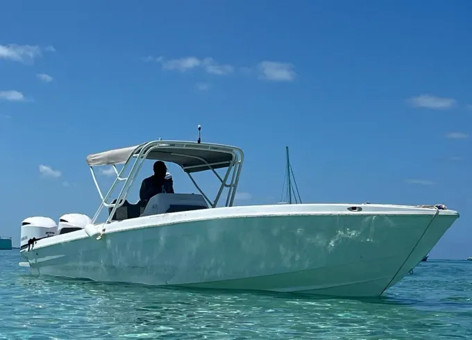 Boat & Tour Guide Well Maintained 30ft Scarab for Excursions and Daily Rental