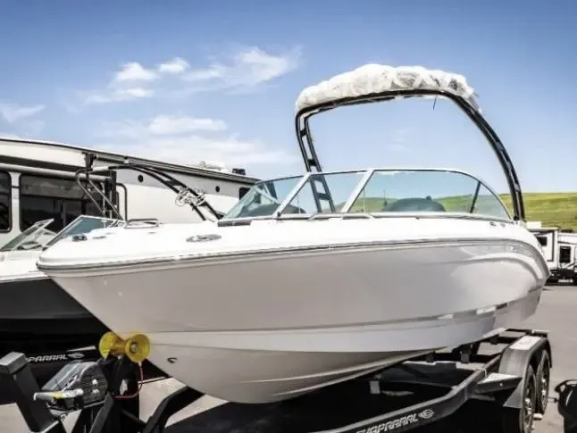 Lake Powell Daily Rentals- 2022 Chaparral Surf