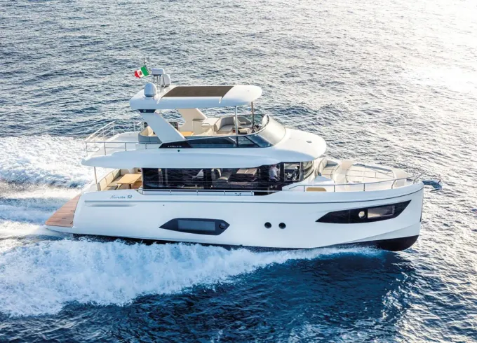 Absolute Navetta 52 Luxury Yacht in Sarasota, Florida