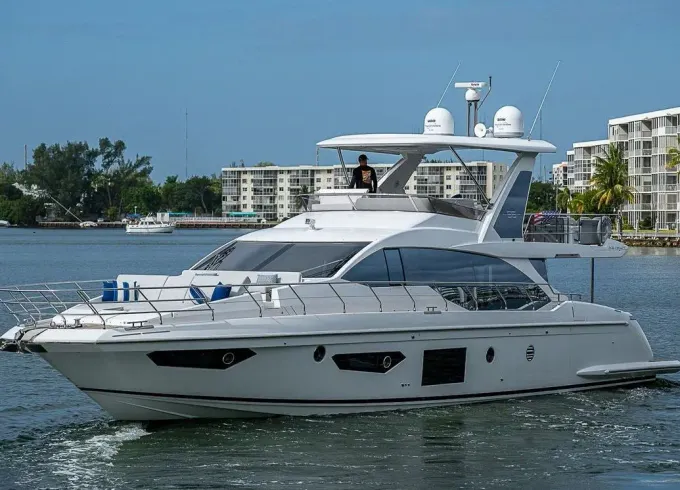 Enjoy Miami aboard the 70ft Azimut cruising in style from Miami Beach!