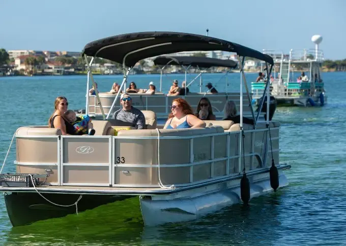 Welcome to this 24ft amazing Bentley pontoon! 12 ppl - Fuel included