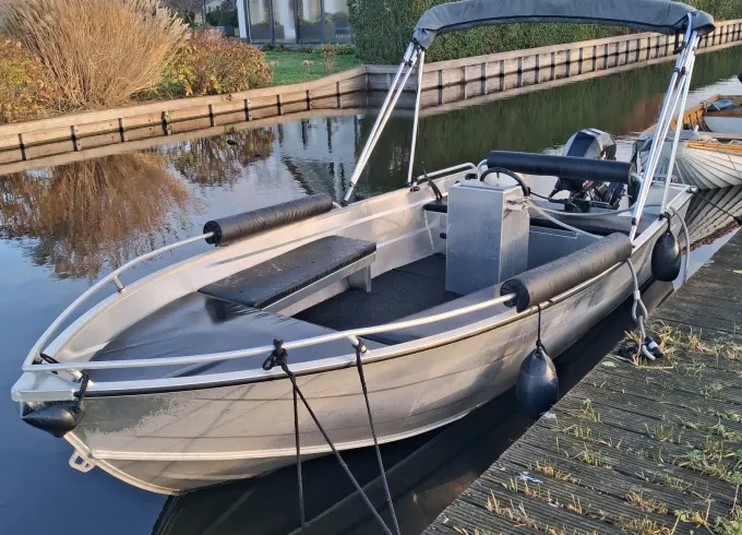 Luxury 20 HP Aluminum Sloop – Mooring Vinkeveen