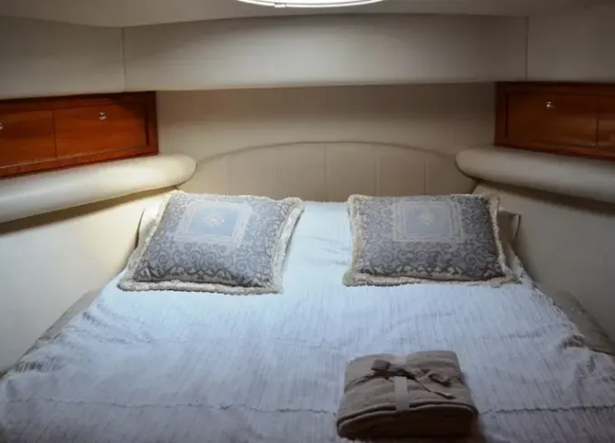 Charter 47' Riviera Flybridge Motor Yacht In Dubai, UAE