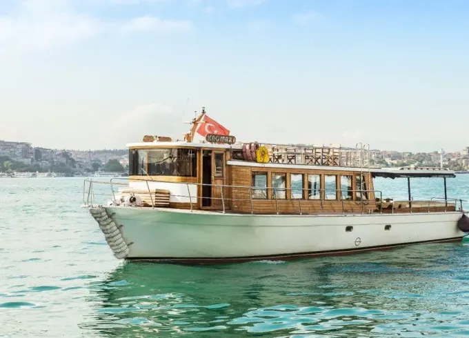 Charter the Trawler in İstanbul, İstanbul for 25 person!