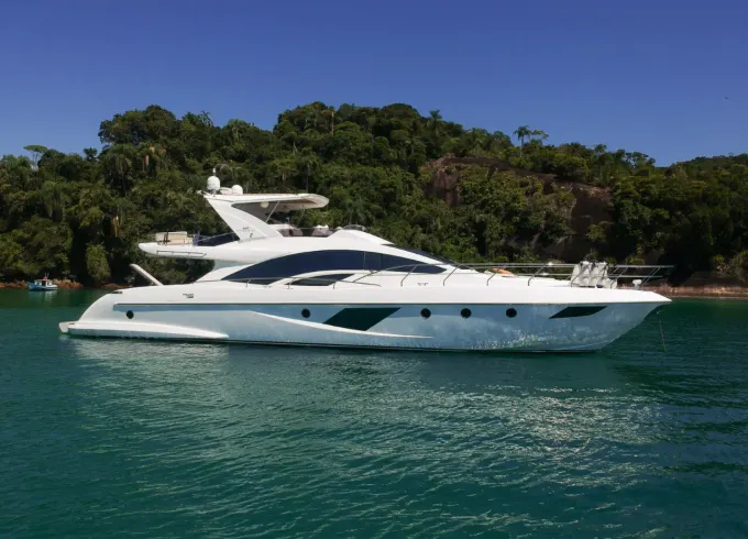 Luxury 75ft Intermarine Mega Yacht in Angra dos Reis