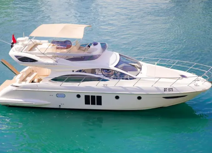 50ft Yacht Azimut up to 12 pax - Dubai Marina