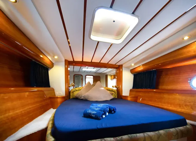 Charter 47' Alfamarine Motor Yacht in Amalfi, Italy