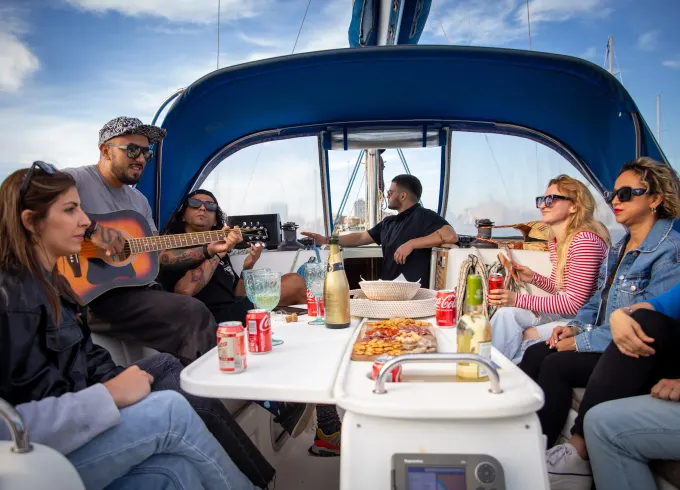 Sunset Sailing Experience in Barcelona with Live Music