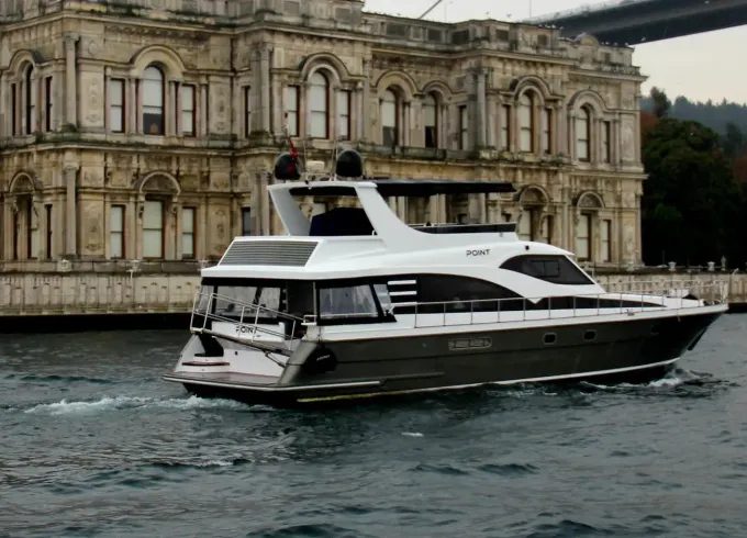 12 person Motor Yacht Rental in İstanbul, Turkey