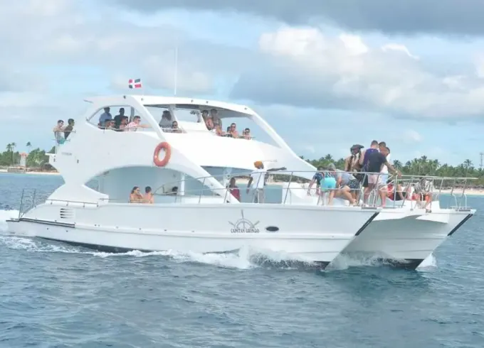 🏆BEST 2025🏆Family Party Boat with Slide for from 1 to 100 people in Punta Cana