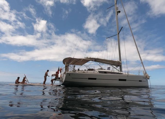 Dufour 412 Cruising Monohull Rental in Velas, Açores