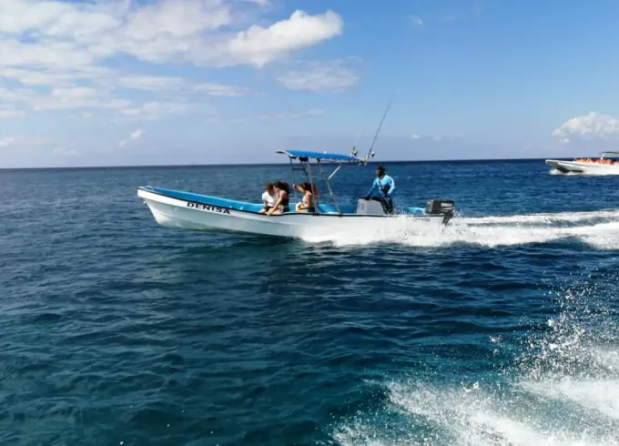 Private  Center Console boat   Saona Island Bayahibe Rd