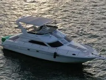Elegant 51' Sea Ray FlyBridge | 13 Guests in Miami