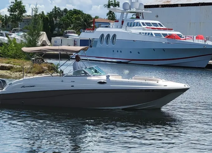 260 Hurricane Deck Boat includes Fuel!