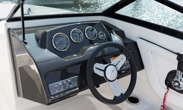 Bowrider rental in Trogir