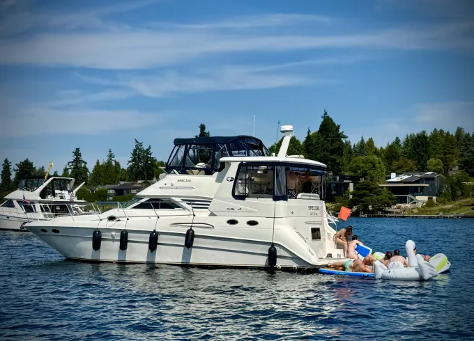 Sea Ray® 45 Aft Cabin sport yacht boat