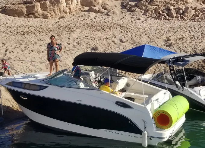25ft 2009 Bayliner Cruiser Power Boat fun!