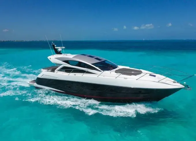Sunseeker 64’ with Superyacht Crew | Visit Isla Mujeres in Style!