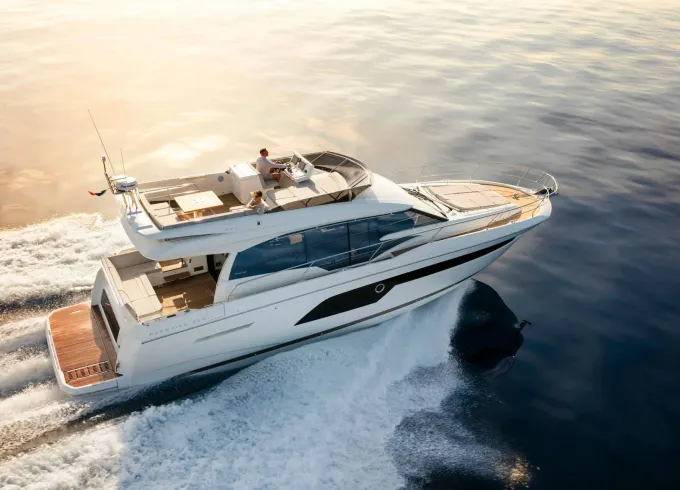 Prestige 520 Fly Motor Yacht boarding in Antibes, Cannes, St Tropez or Monaco
