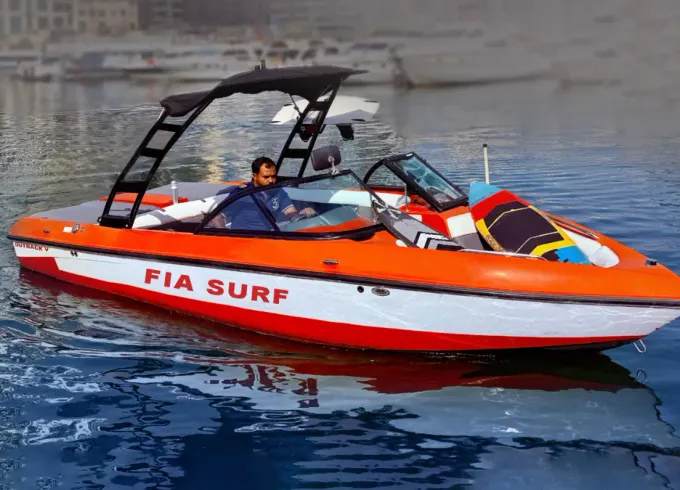 Private Moomba Wake Boarding Experience in Dubai