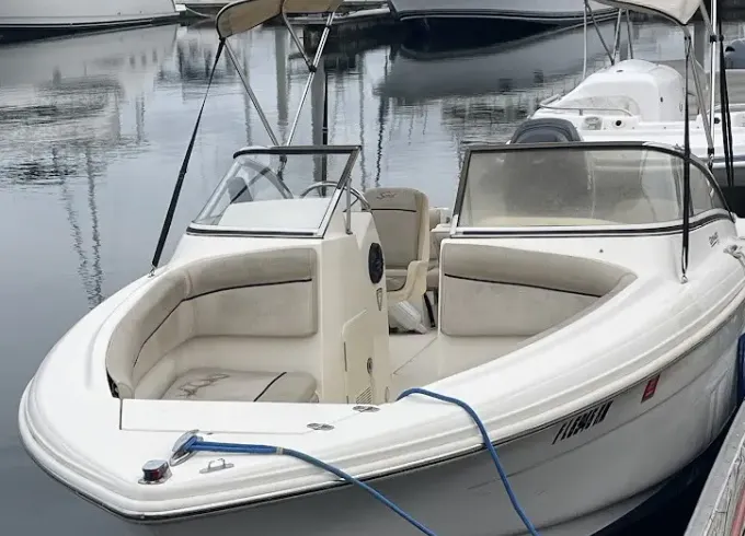 Dorado Scout Bowrider Boat in Tampa Bay (Ruskin)