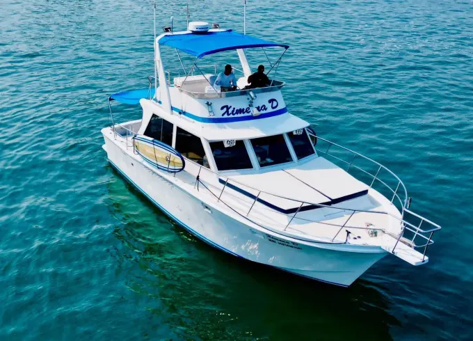 Lovely Uniflite 42 power boat in Puerto Vallarta