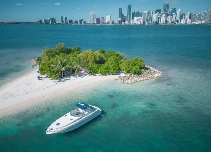 36ft Luxury Sea Ray - Bachelor and bachelorette Discount!