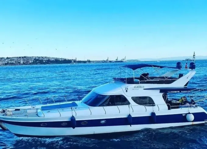 Premium Istanbul Bosphorus Yacht Charters 39ft Yacht