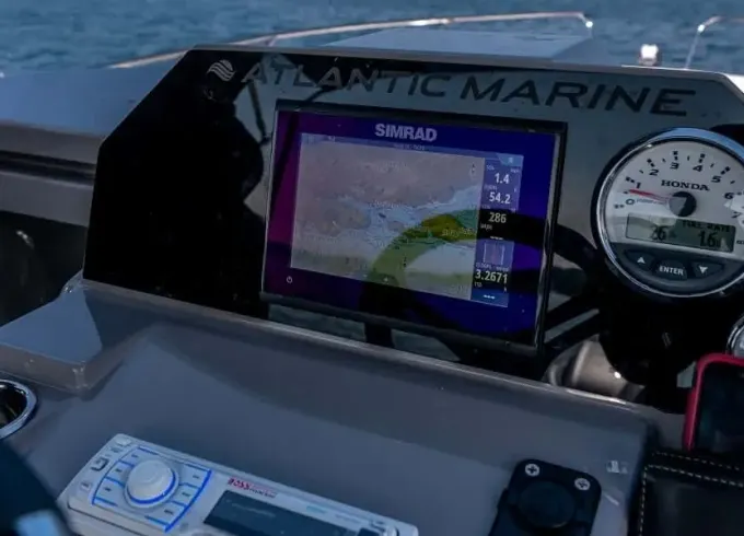 Rent Atlantic Marine 670 Powerboat with 200 Hp Honda Engine in Trogir - 10 People Capacity - With Skipper Available!!