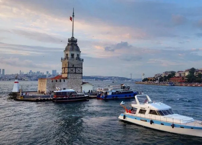 Sail Istanbul Bosphorus Blue Waters - for 12 guests