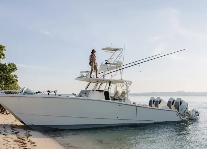 37’ Luxury Freeman with Bathroom, Shade & Key West Charters