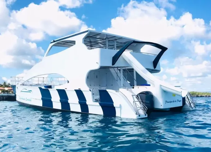 DOLLY-🎉Best 2025 Awards 🎉PRIVATE (LUXURY BOAT🥇THE PRINCE OF THE BEACH)