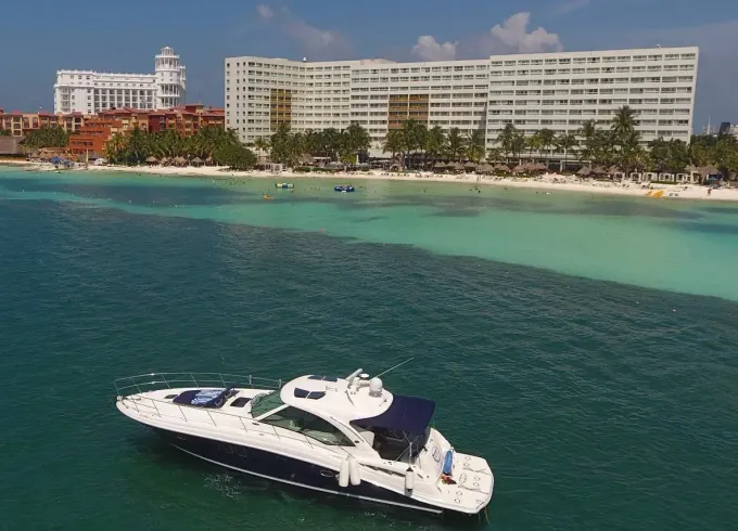 Sea Ray 44ft Luxury Sundancer - Cancun to Isla Mujeres