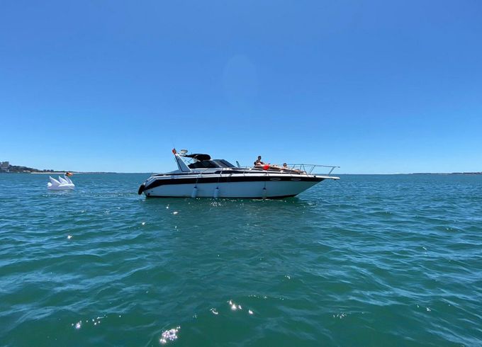 Sea Ray 350 Sundancer Yacht For Charter in Cascais, Portugal