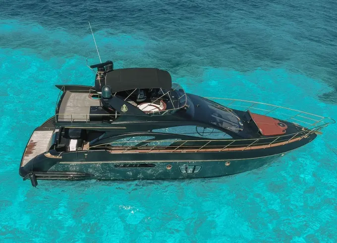 Black Azimut 56 ft Flybridge Yacht Rental in Cancun