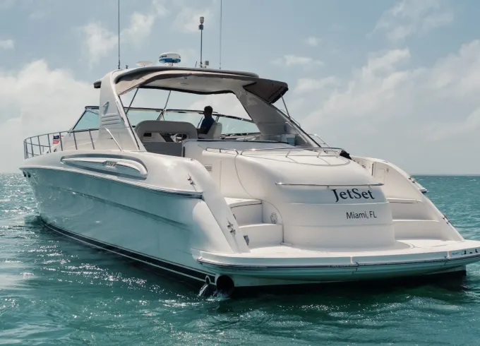 Huge 60 foot Sea Ray in (Coconut Grove) Miami, Florida