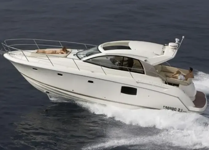 39ft Prestige 390S Motor Yacht Rental in Côte d'Azur, France 💎