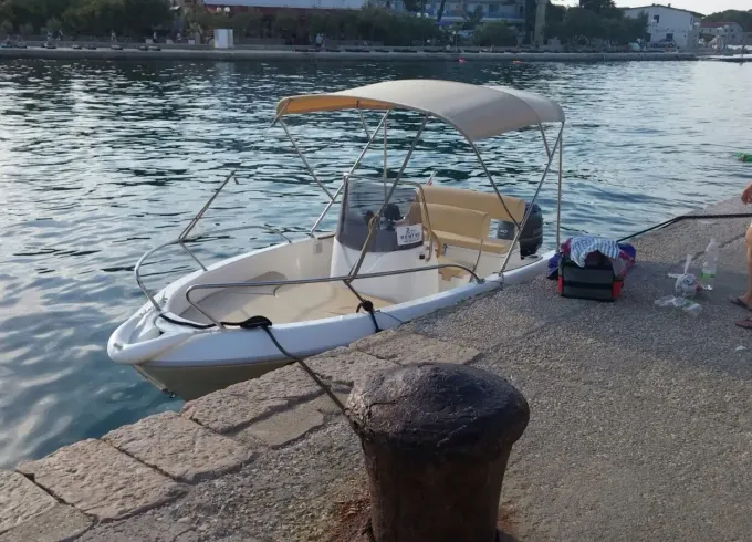 Sessa Key Largo 17 Deck Boat rental in island Ugljan