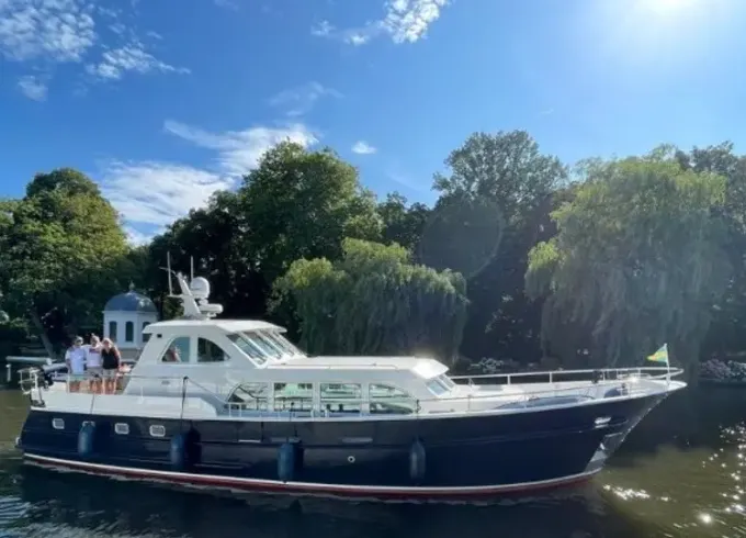 Azza Exclusive 17 M Motor Yacht: Explore The Netherlands In The Most Unique Way