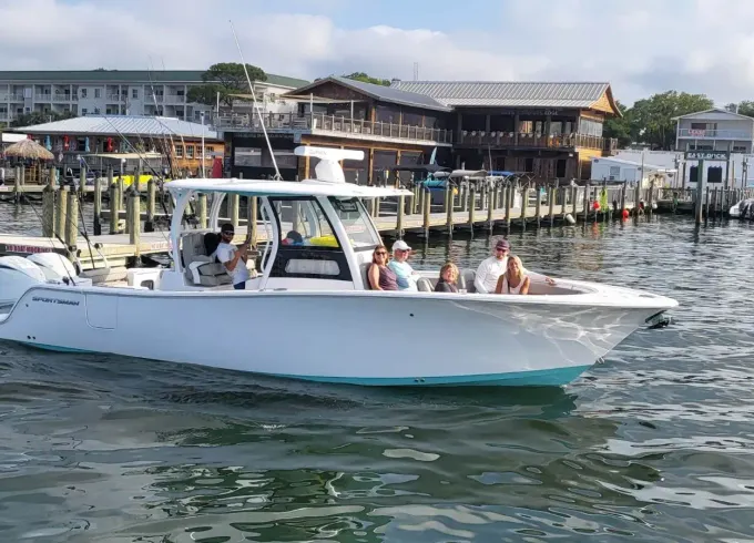 2023 Sportsman 31' Center Console for fishing and fun trips in Destin