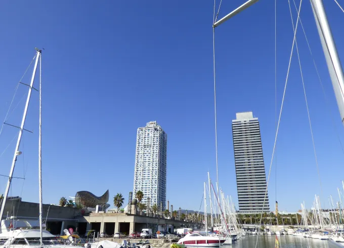 Sail & Breakfast 10am to 12am in Barcelona