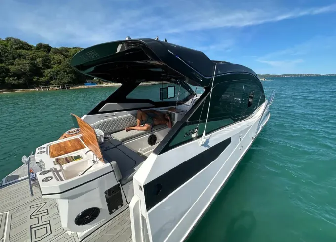 37ft South Wind NHD Motor Yacht Rental in Buzios, Rio de Janeiro, Brazil