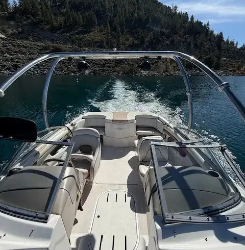 Like new Four Winns 21 Tower, Wakeboard, tube, Family fun $125 per hour