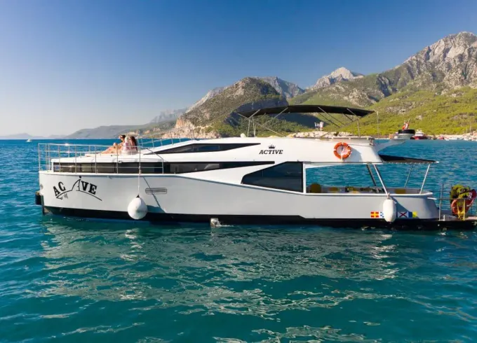 52' Luxury Motor Yacht Rental İn Kemer, Turkey