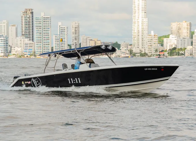 11:11  Powerboat 40FT in Cartagena de Indias